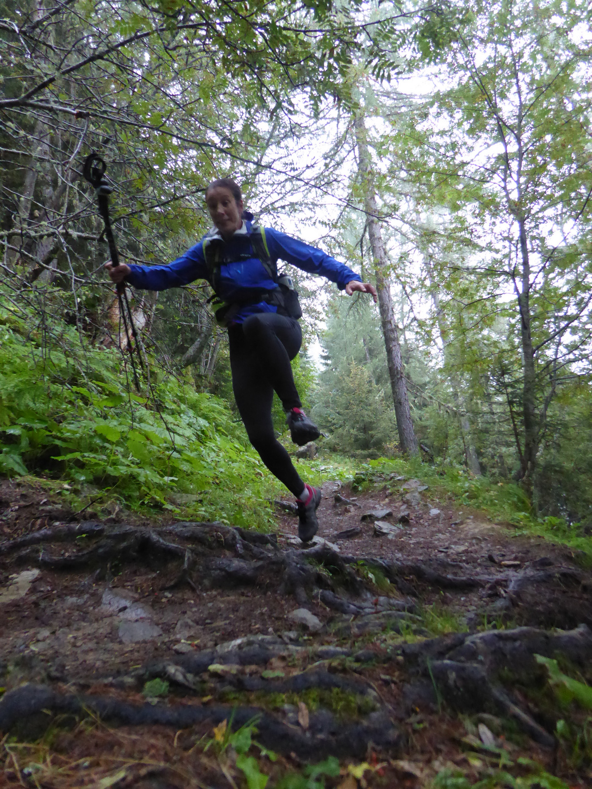 Downhill running on the trails