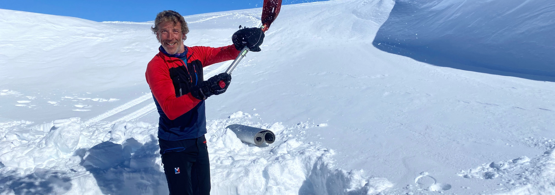 Digging a snow hole - just for fun!