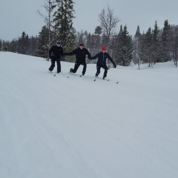 Posing gracefully on skis.