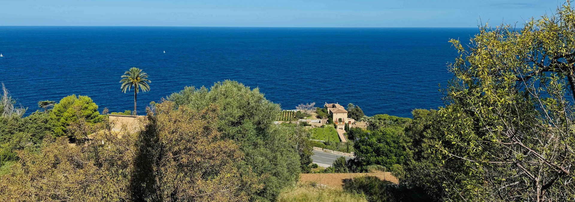 Views to die for as we stop to enjoy the ambiance and feel the warm sun on our backs.&nbsp;